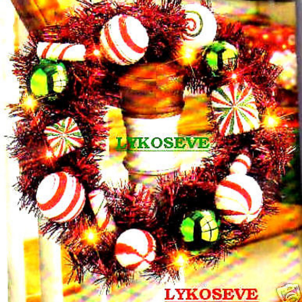 CHRISTMAS TINSEL CANDY WREATH HAVE A SWEET TOOTH 2